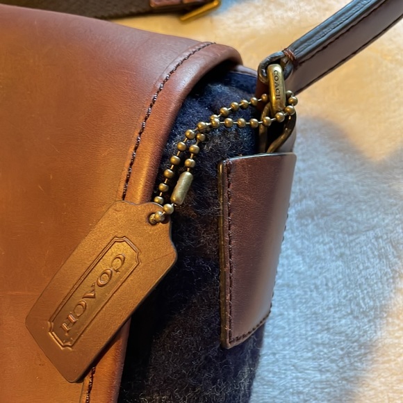 Coach Messenger Bag - Picture 8 of 9